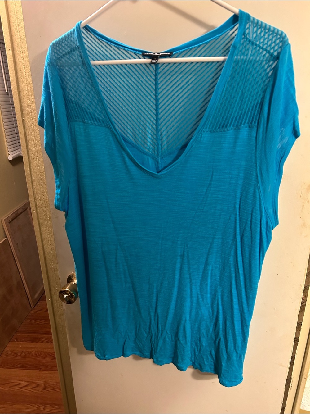 Cable & Gauge Bright Turquoise V-Neck Short Sleeve Top